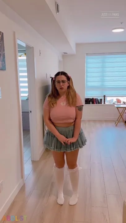 Liddlestflora - Babysitters Blackmail Liddle Flora.mp4