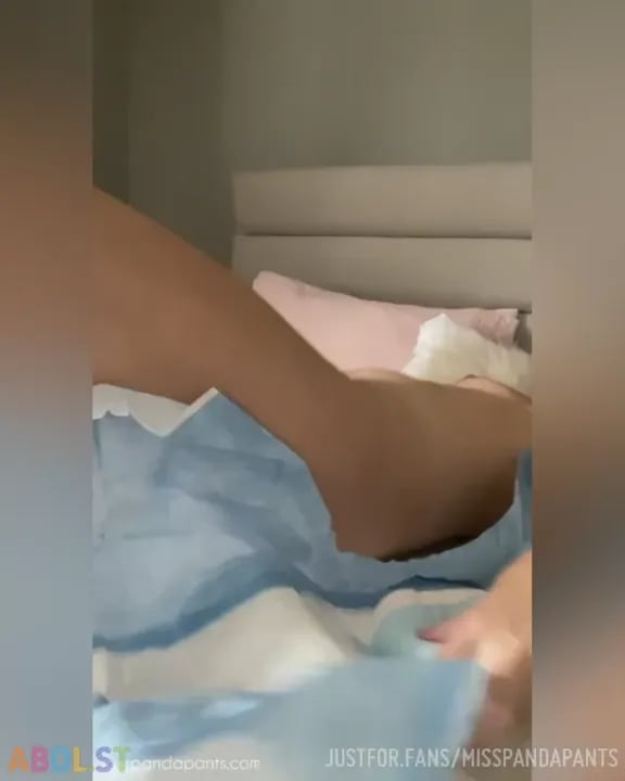 Misspandapants - Im Back At My House Diapered