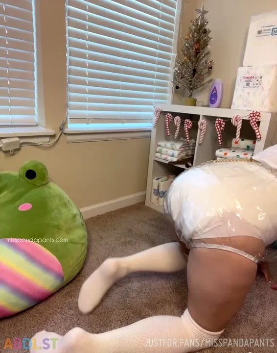 Misspandapants - Locked In My Diapers