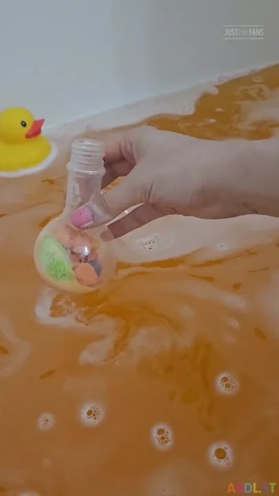 Playpentot - Cute ABDL Bath Time Fun