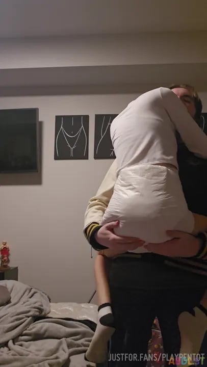 Playpentot - Daddys Little Girl Misses Him.mp4
