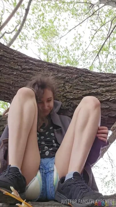 Playpentot - Diaper Peek ABDL Fun