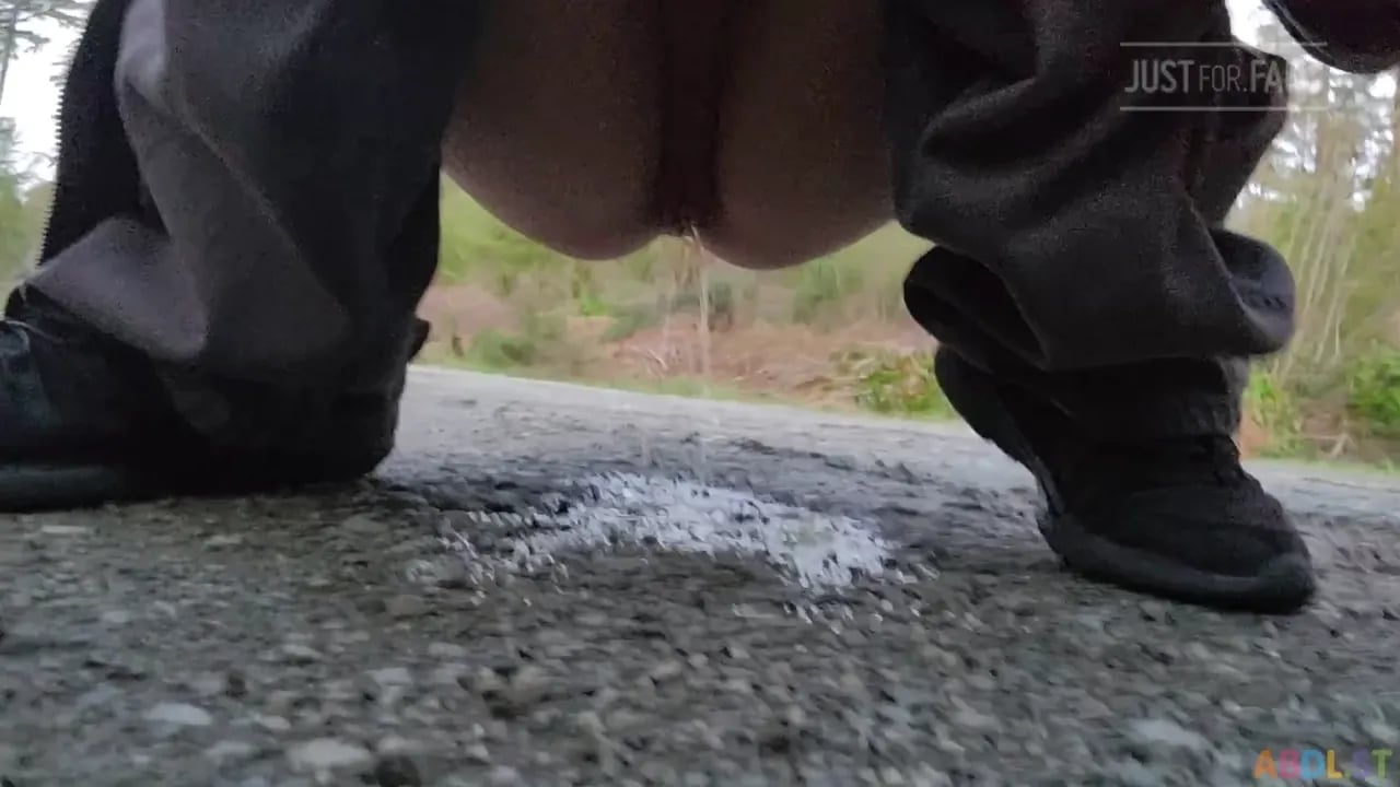 Playpentot - Embarrassing Outdoor ABDL Squat