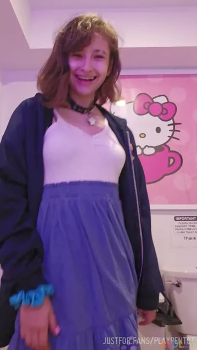 Playpentot - Hello Kitty Cafe Diaper Soak.mp4