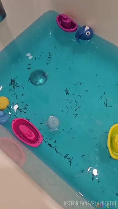 Playpentot - Little One Ready For Bath