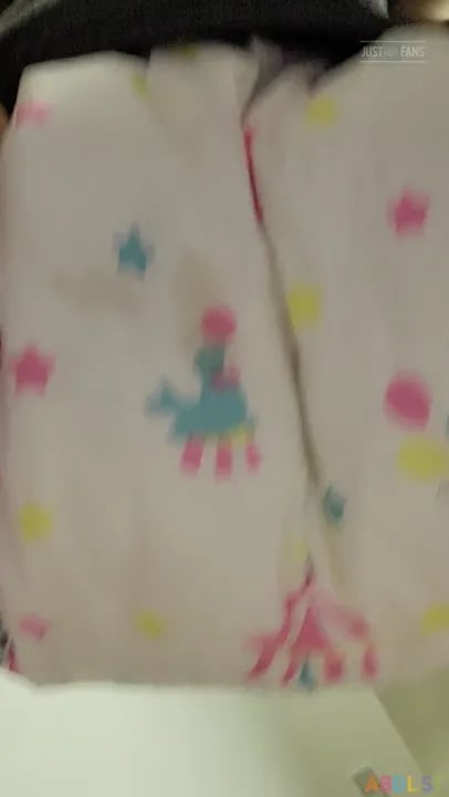 Playpentot - Little Wetting ABDL Scene.mp4
