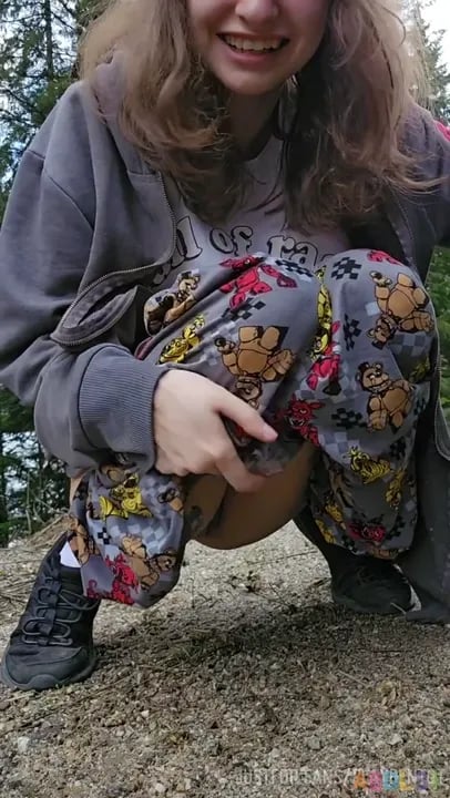 Playpentot - Outdoor Pissing And ABDL Fun.mp4