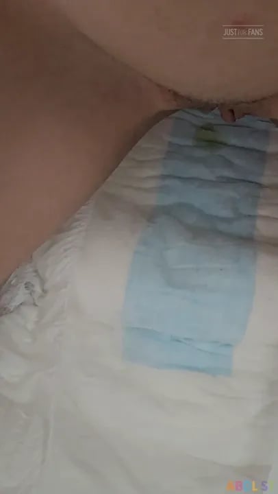 Playpentot - Pre Peeing Diaper For Friend.mp4