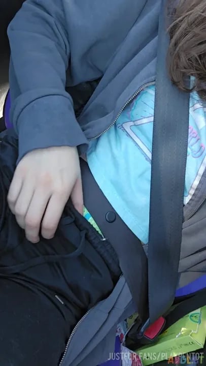 Playpentot - Sneaky Baby Izzy Diaper Flash.mp4
