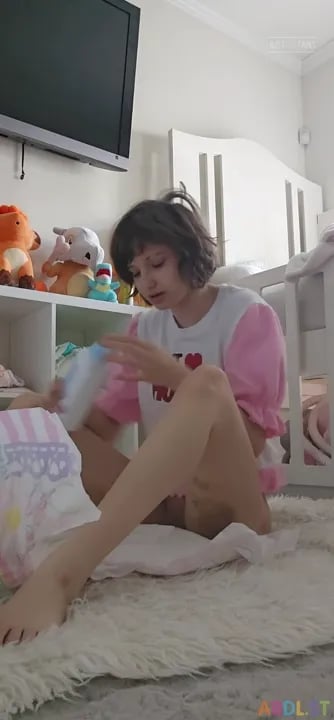 Playpentot - Soggy Diaper Change And Powder Play.mp4