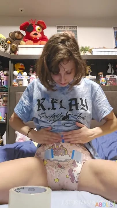 Playpentot - Taping Into My ABDL Diaper.mp4
