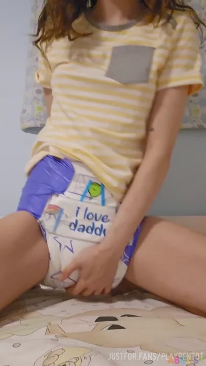 Playpentot - Wet Diaper Ramblings And Pail Fun.mp4