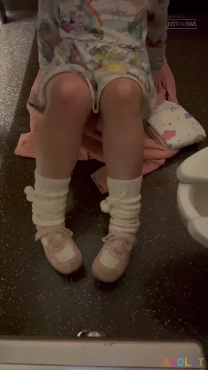 Pulluppoofs - Embarrassing Diaper Change Hospital Bathroom.mp4