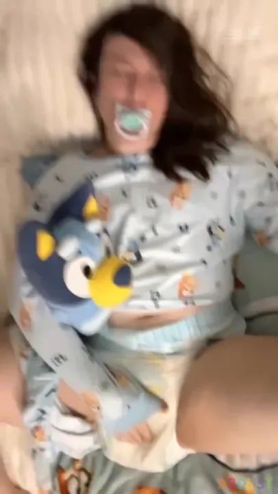 Pulluppoofs - Needy Diapergirl Cummies And Squirting.mp4