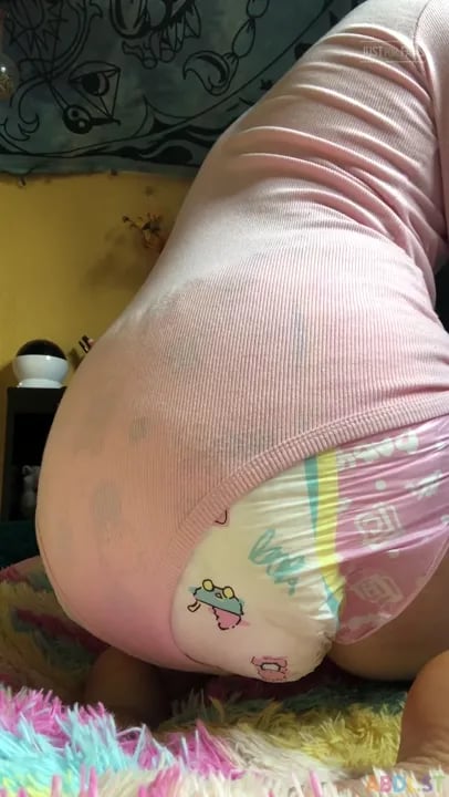 Pulluppoofs - Pink Pampers Lewd Mess Making.mp4