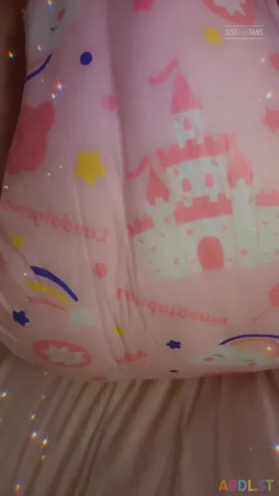 Pulluppoofs - Pissing ASMR And Diaper Squishing.mp4