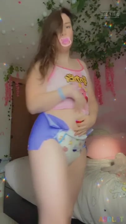 Pulluppoofs - Prettiest Diaper Girls Fart Loudest 2.mp4