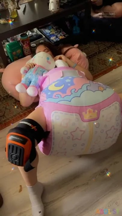 Pulluppoofs - Silly Poofy Diapers ABDL Fun