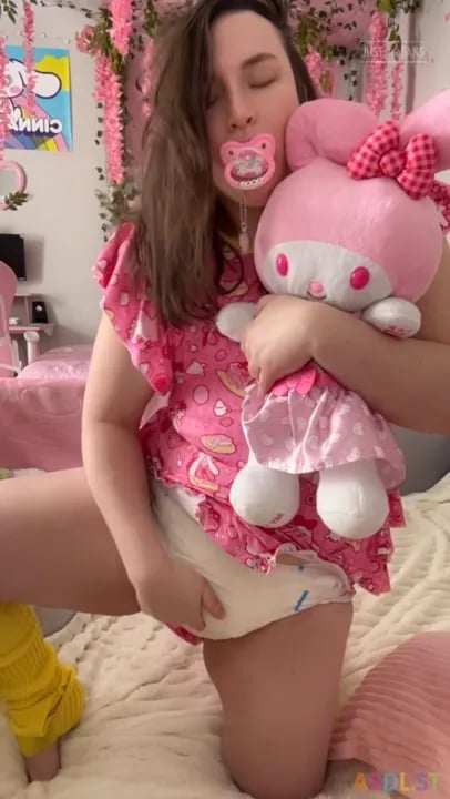 Pulluppoofs - Soggy Diaper And Humpy Pumpy Fun.mp4